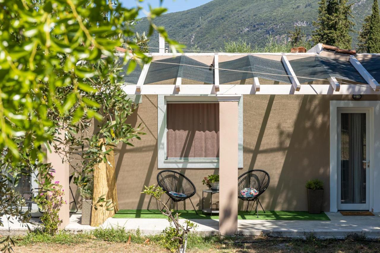Apricus Domum Apartment Kato Korakiana Exterior foto