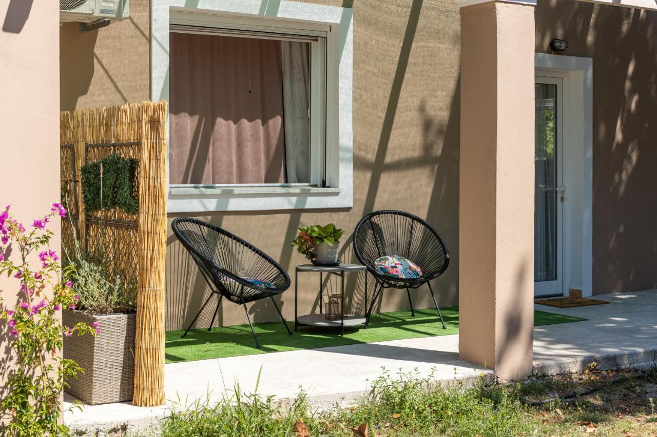 Apricus Domum Apartment Kato Korakiana Exterior foto